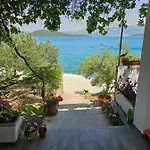 Apartments By The Sea Cove Pjestata, Peljesac - 10210 Janjina