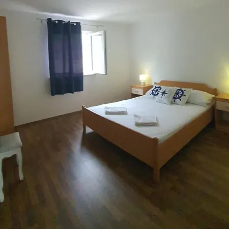 Apartments By The Sea Cove Pjestata, Peljesac - 10210 Apartman Janjina