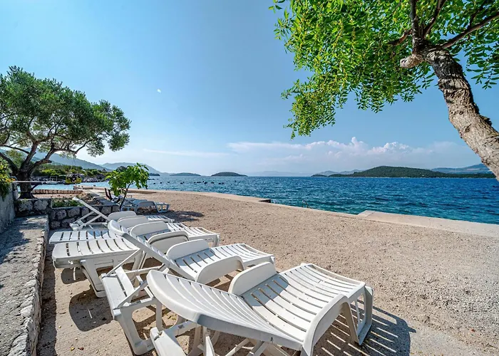 Apartment Apartments By The Sea Cove Pjestata, Peljesac - 10210